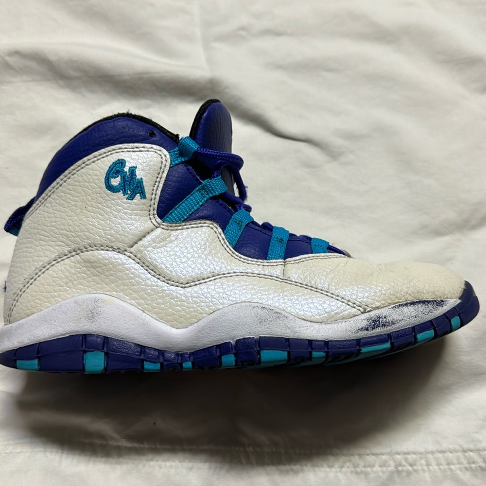 Boy's Nike Air Jordan's.  City collection Charlotte.  Size 3youth.  Used.
